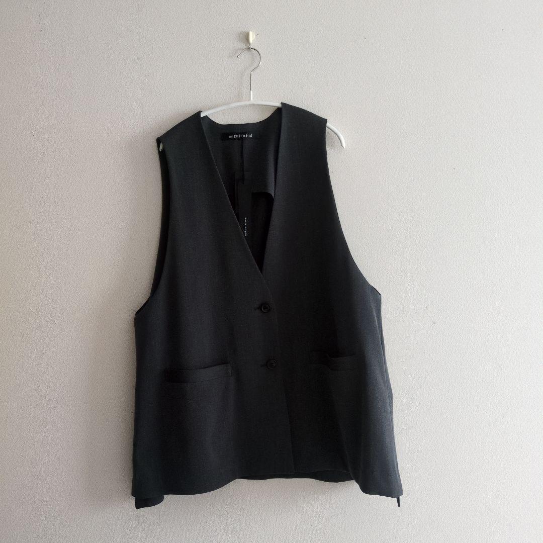 mizuiroind ディープVネックワイドベスト
