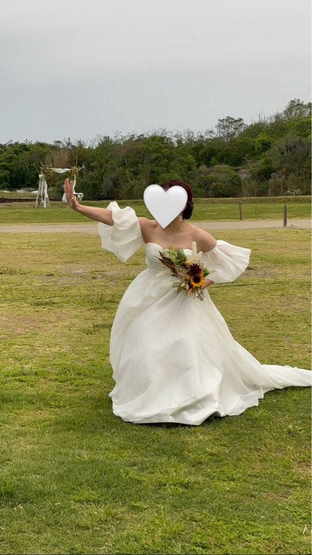 【egm】ドレスプロダクション オーガンジーサテンパフスリーブ（W260）