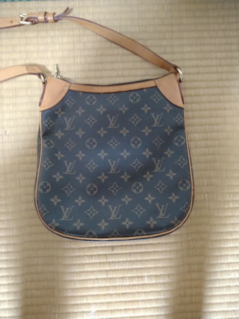 【本日限定特別セール】Louis Vuitton モノグラム ショルダーバッグ