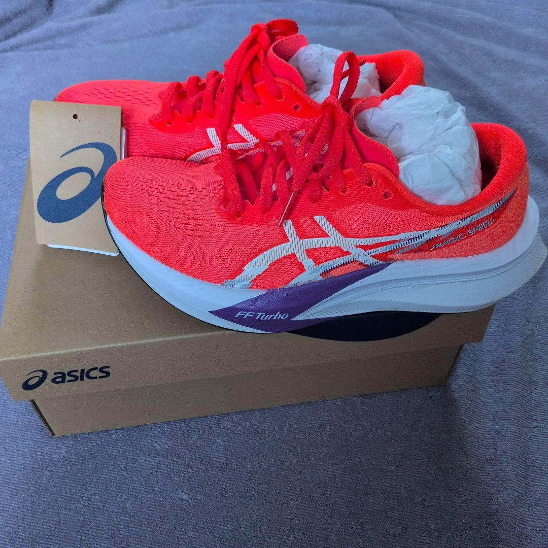 アシックス　ASICSマラソンシューズ