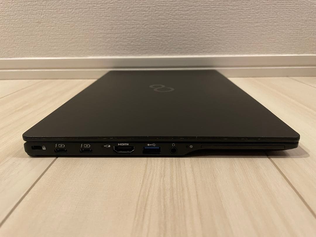 富士通 U9311/F i7 11世代 256GB Office