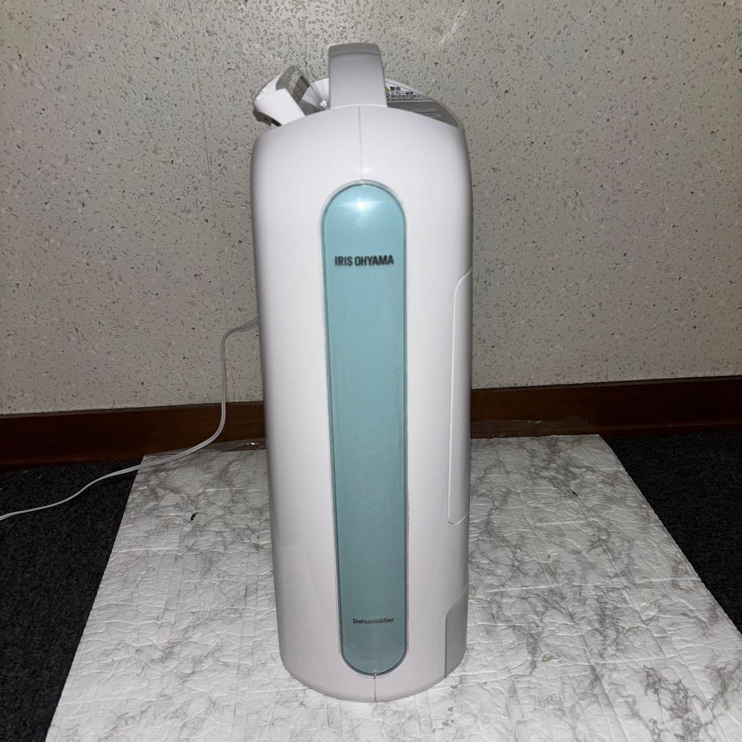 【2022年製】アイリスオーヤマ衣類除湿乾燥機　IJD-H20-A