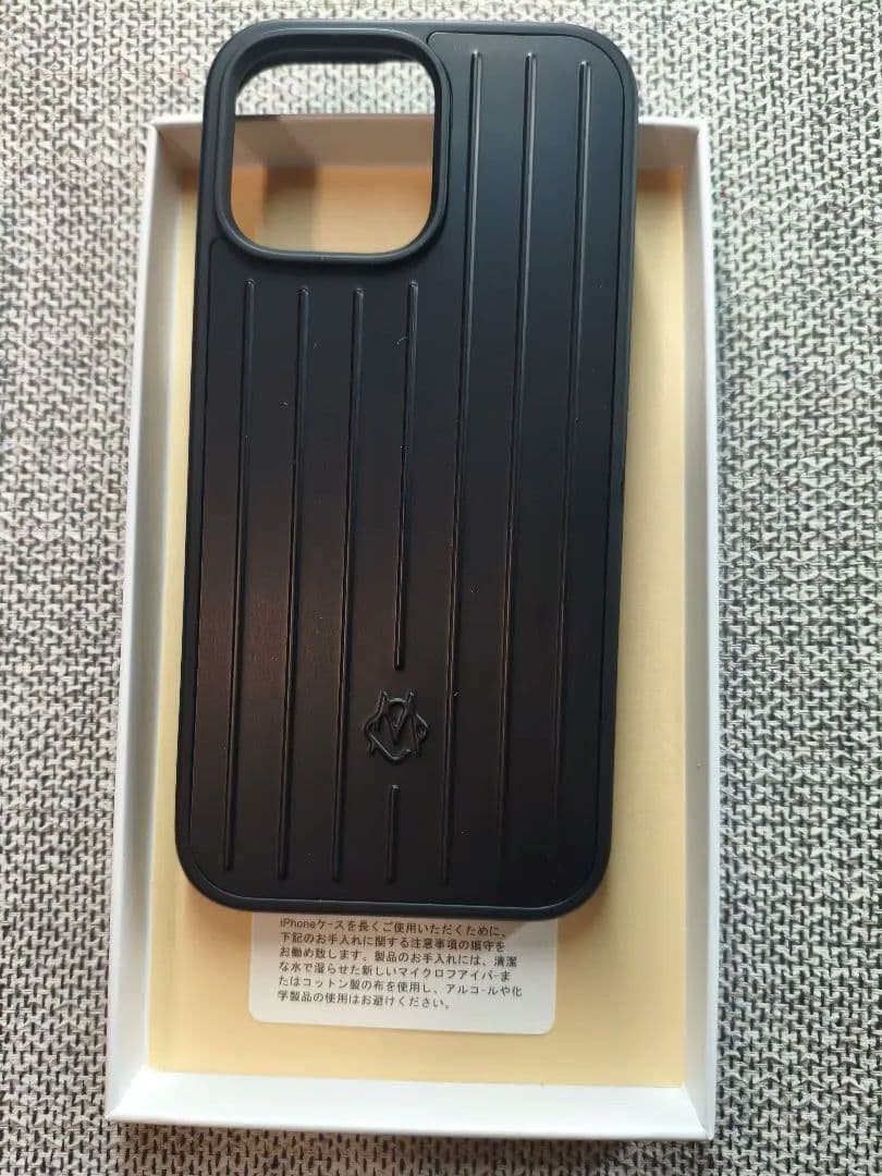 RIMOWA チタンマグネシウム合金材質iPhone16Pro MAXケース