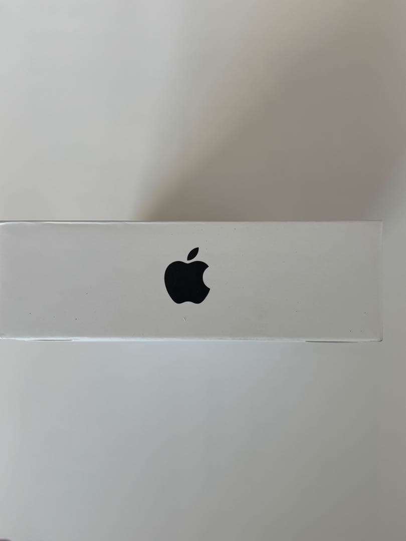 [新品　未開封] iPhone 14 128GB (ガラスフィルム2枚付)