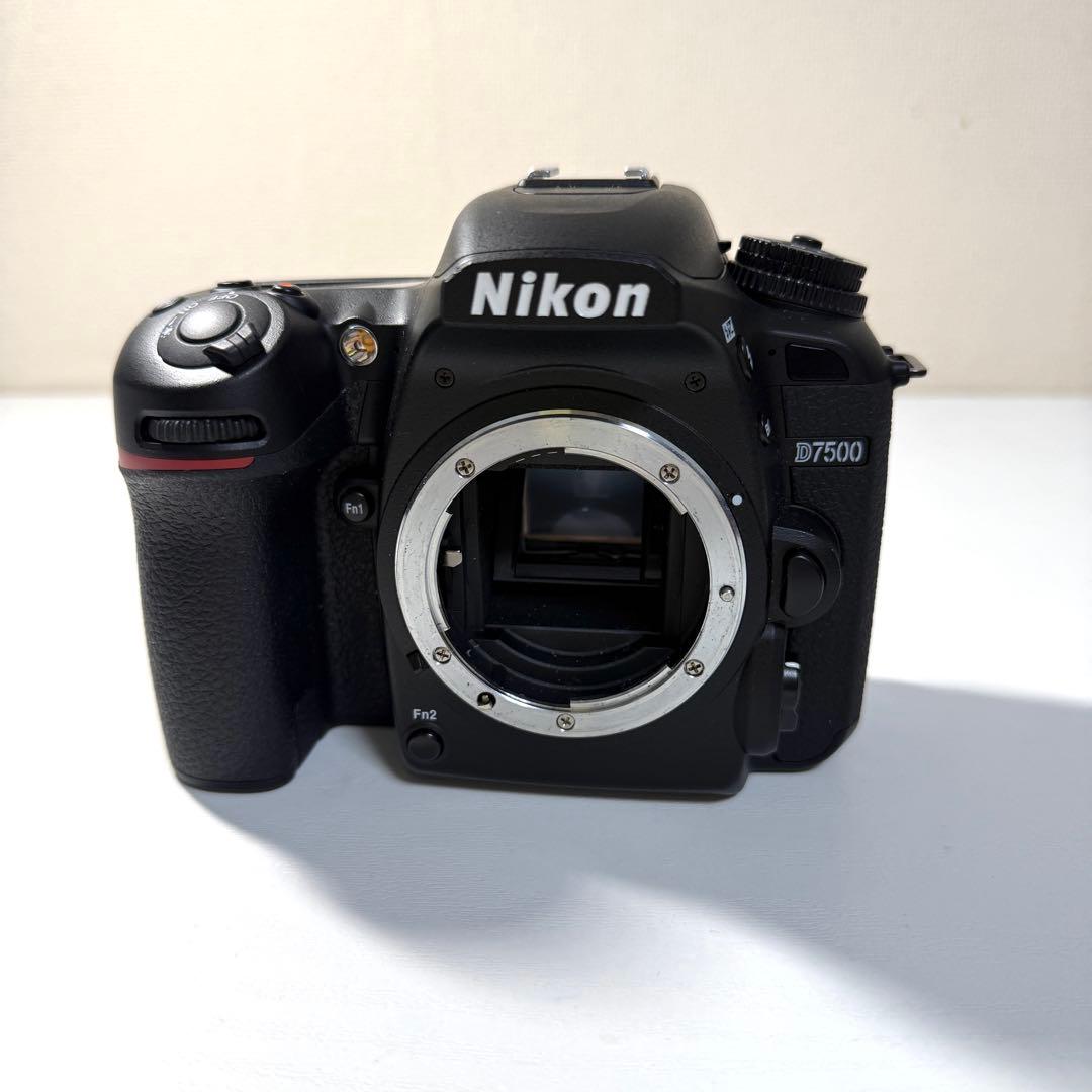 【美品】Nikon D7500 デジタル一眼レフカメラ 本体