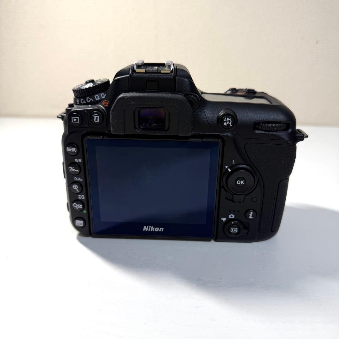 【美品】Nikon D7500 デジタル一眼レフカメラ 本体