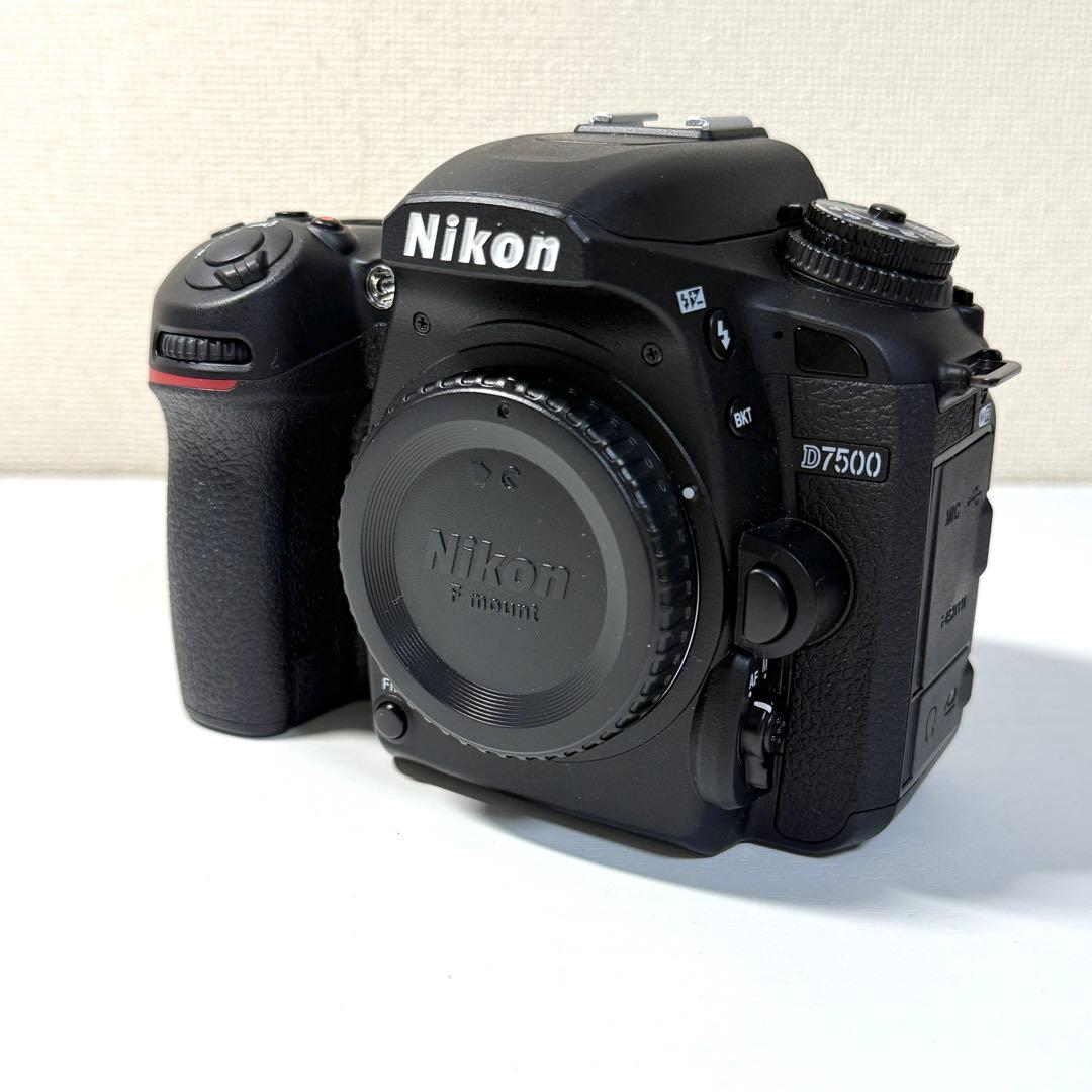【美品】Nikon D7500 デジタル一眼レフカメラ 本体