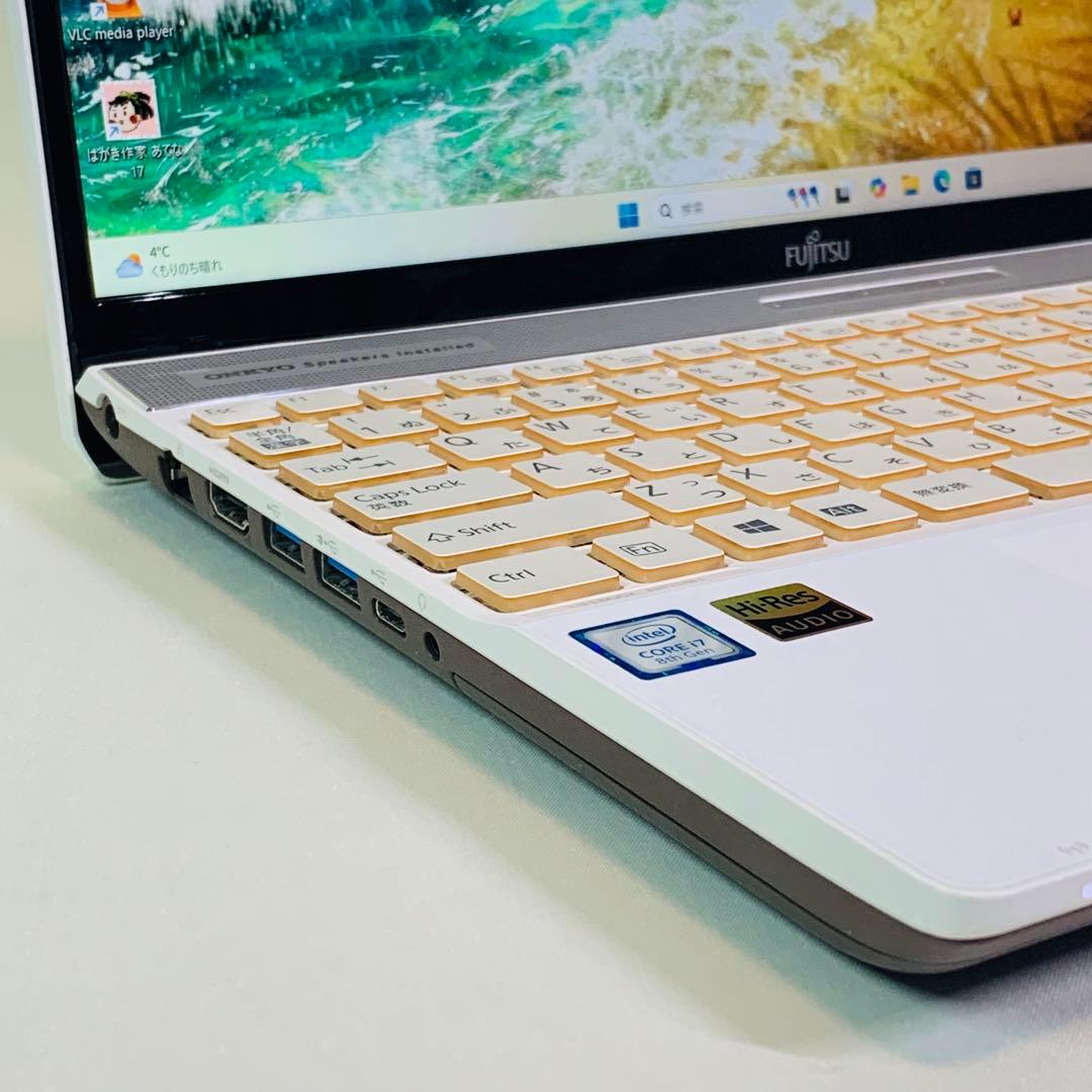 Core i7✨8世代✨SSD512GB✨32GB✨オフィス✨白✨ノートパソコン