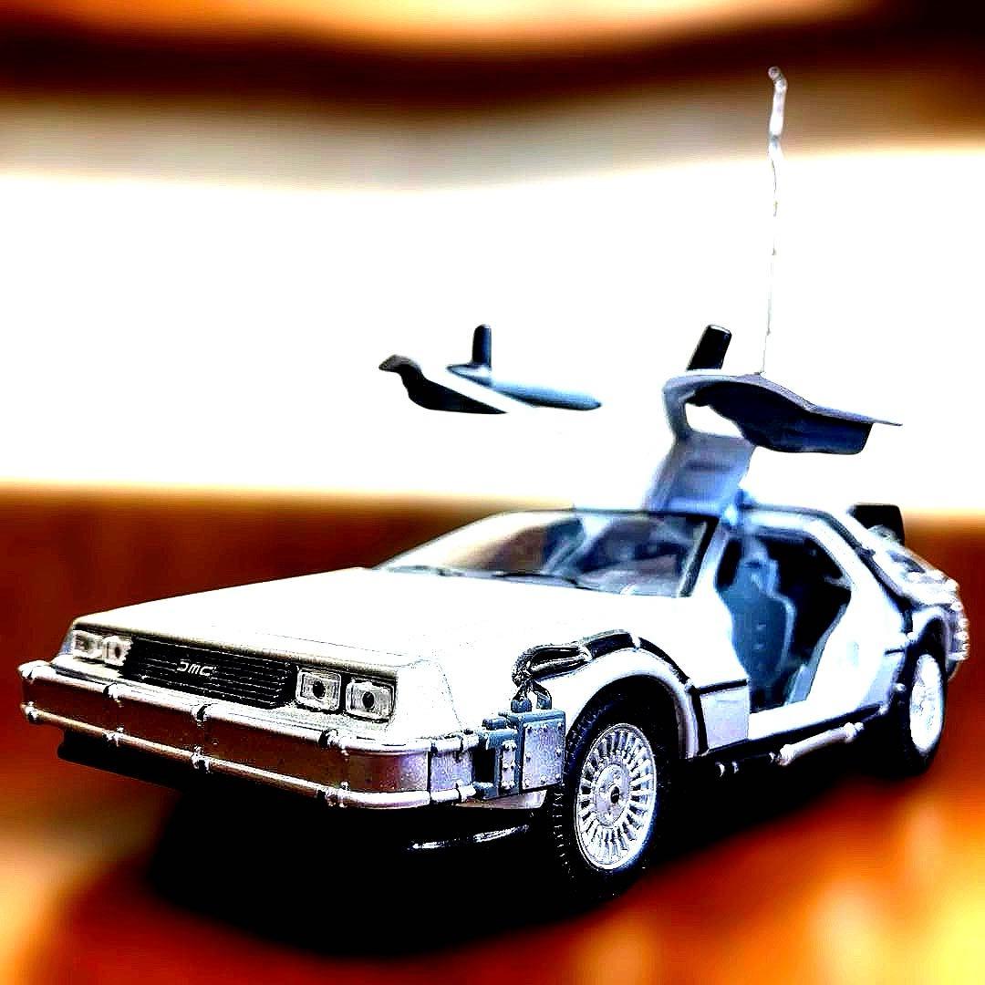 【 超稀少品 極 】 バックトゥザフューチャー　デロリアン