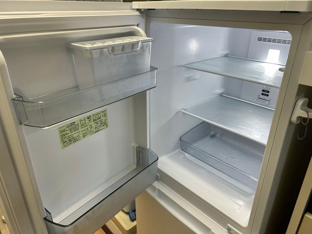2025年製 SHARP シャープ 単身用冷蔵庫 SJ-D15P-W 左開き可