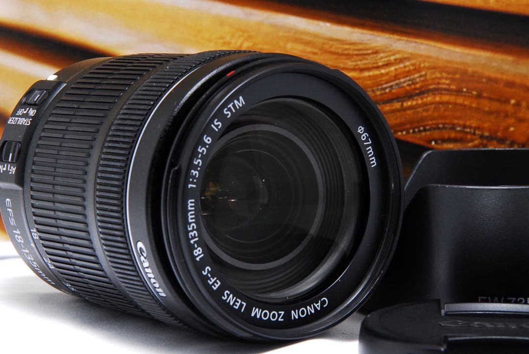 レンズ(ズーム) CANON EF-S 18-135mm F3.5-5.6 IS STM