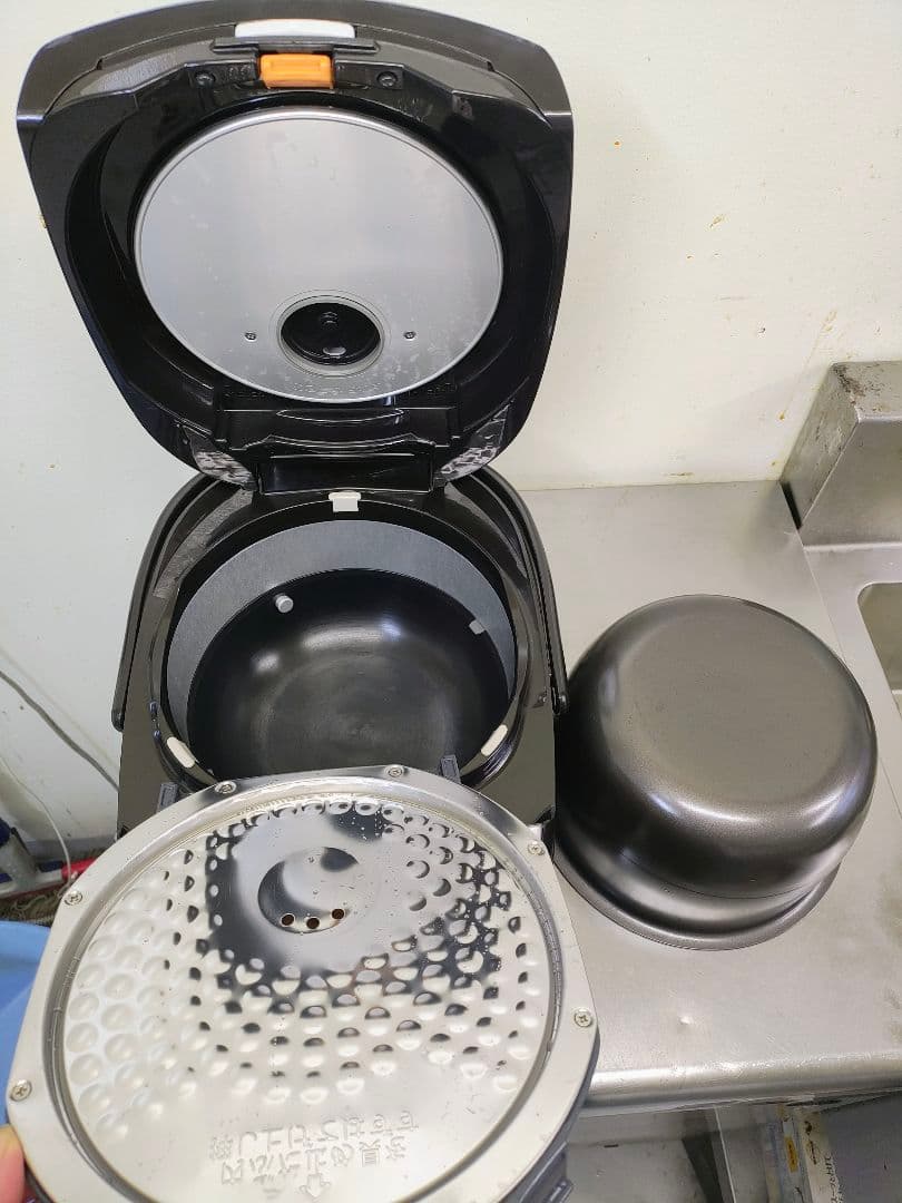 『美品』象印 NW-VN10A IH炊飯器 1.0L シルバー