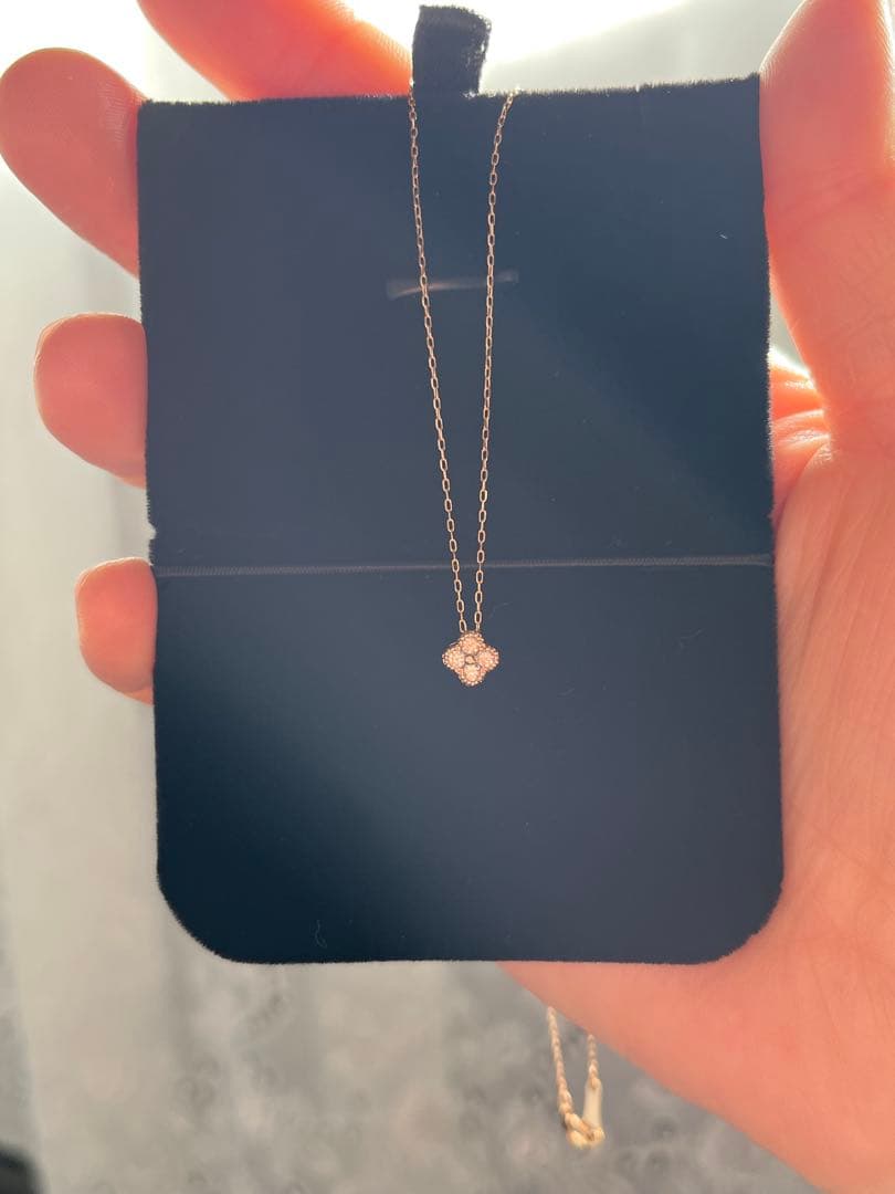 K18 ダイヤモンド　フラワーモチーフ　ネックレス