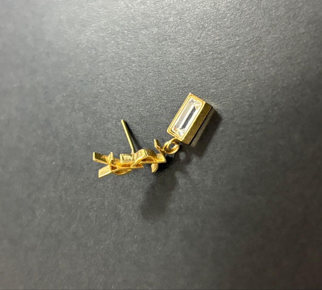 【訳あり】YSL ロゴ クリスタル ピアス　片耳ピアス