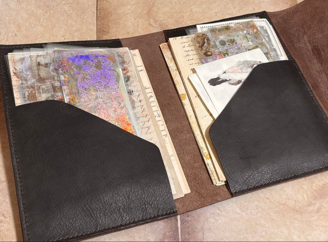 本革　A5サイズ　紙もの　コラージュ収納ファイル　コラージュ収納ポーチ