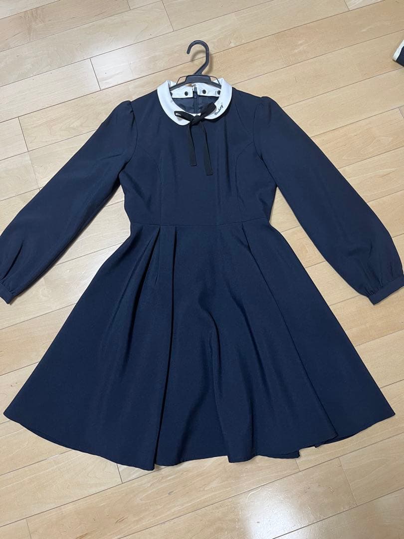 リンジィ160センチ卒服