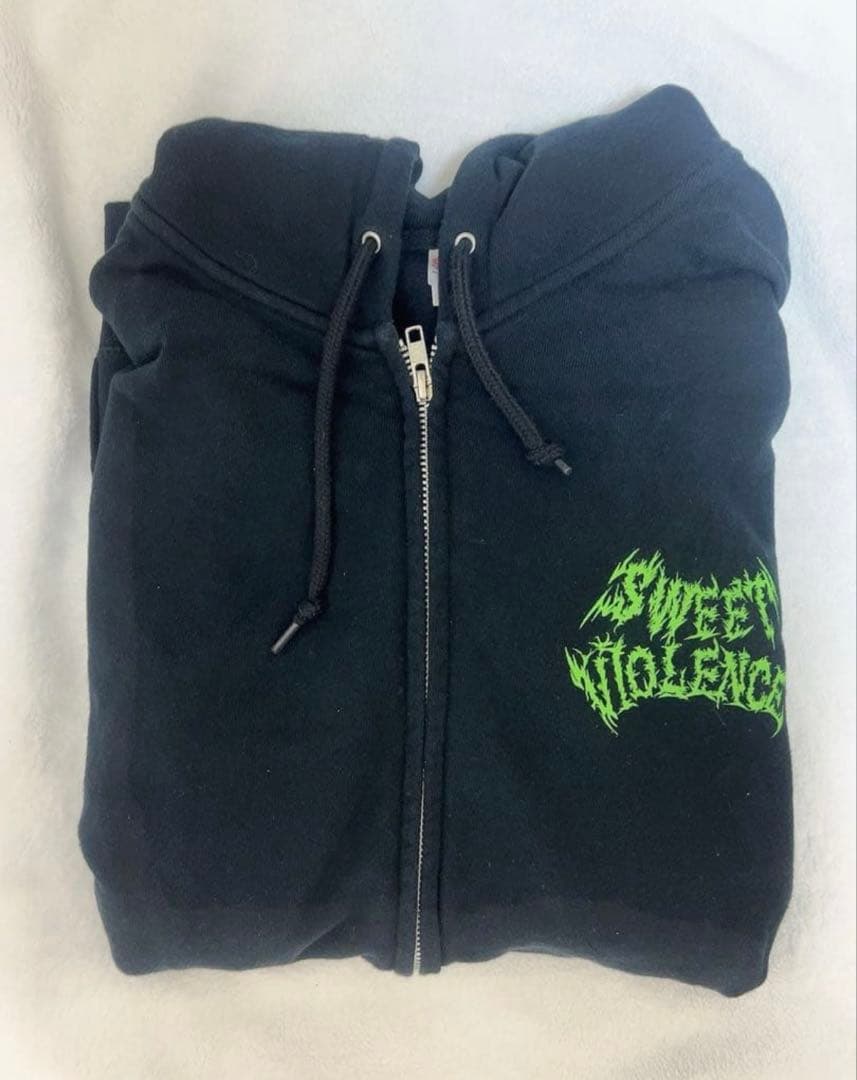 甘い暴力 スウィート・ヴァイオレンス・パーカー