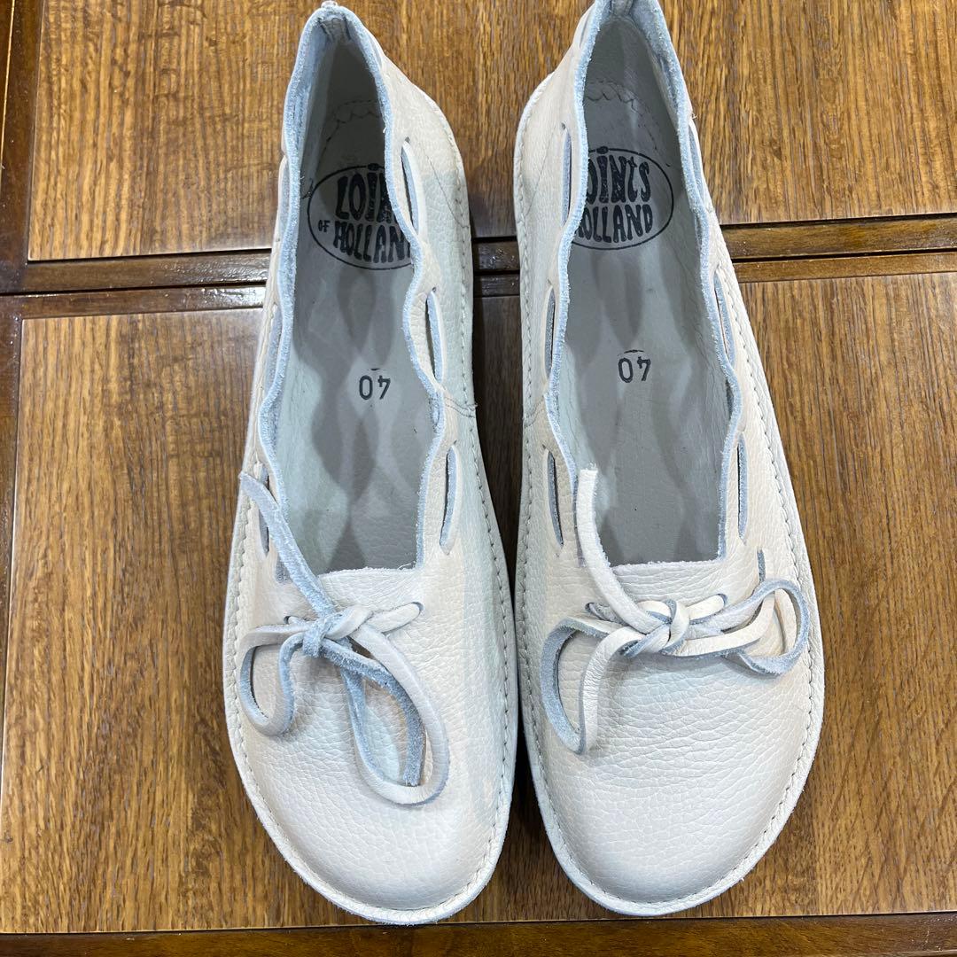 ロインツ39000オフ白40 新品　定価¥30800