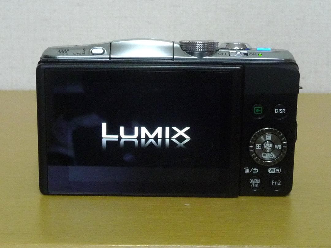 Panasonic LUMIX DMC-GF6W-K 及び アクセサリー他