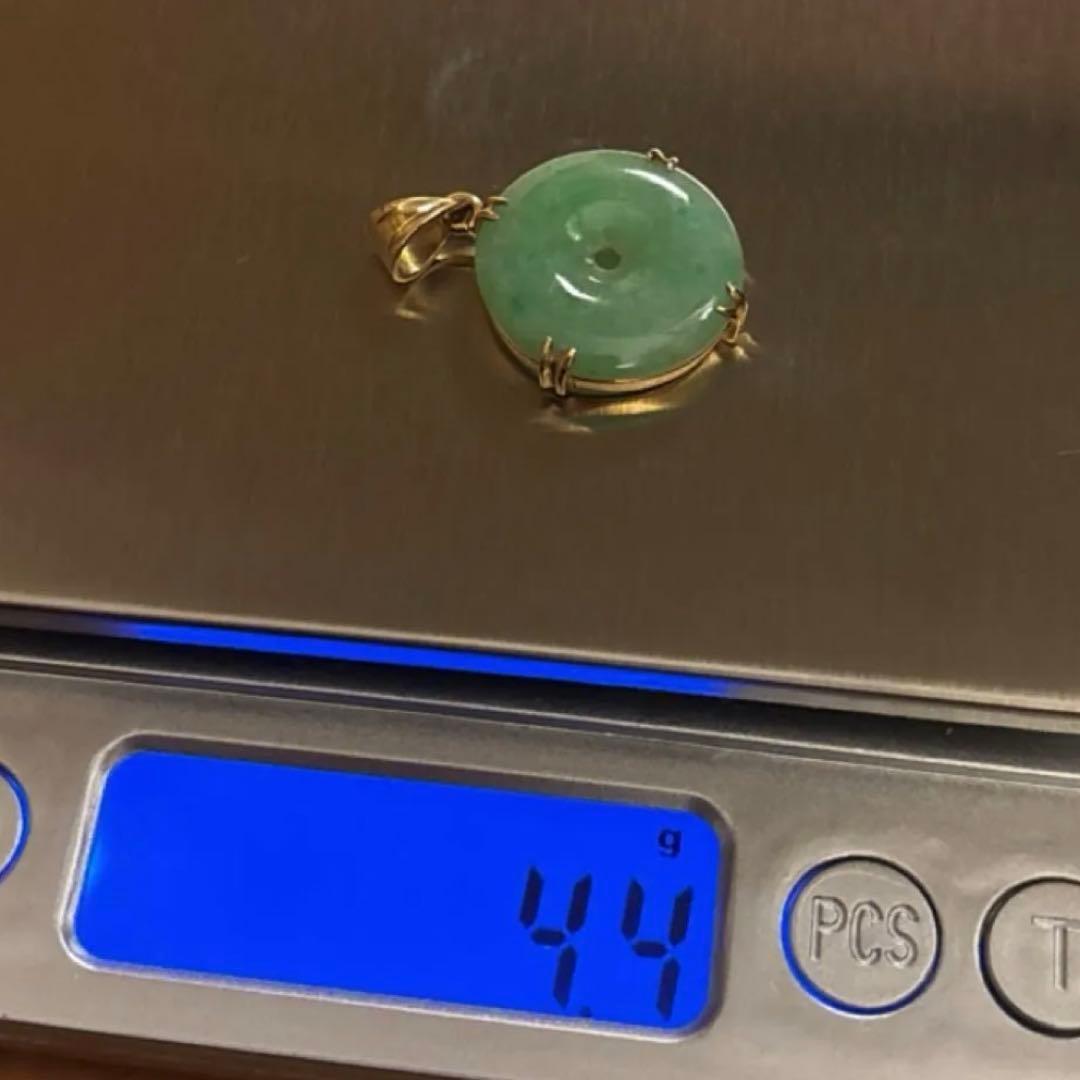 K18 翡翠ペンダント