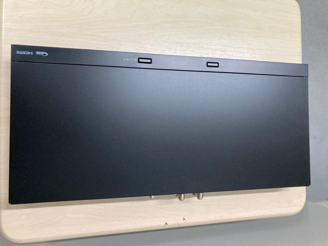 めっちゃ綺麗　1TB3チューナー　シャープ　AQUOS BD-NT 1000