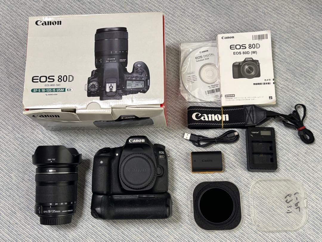 【美品】Canon EOS 80D デジタル一眼レフカメラ　グリップ他セット