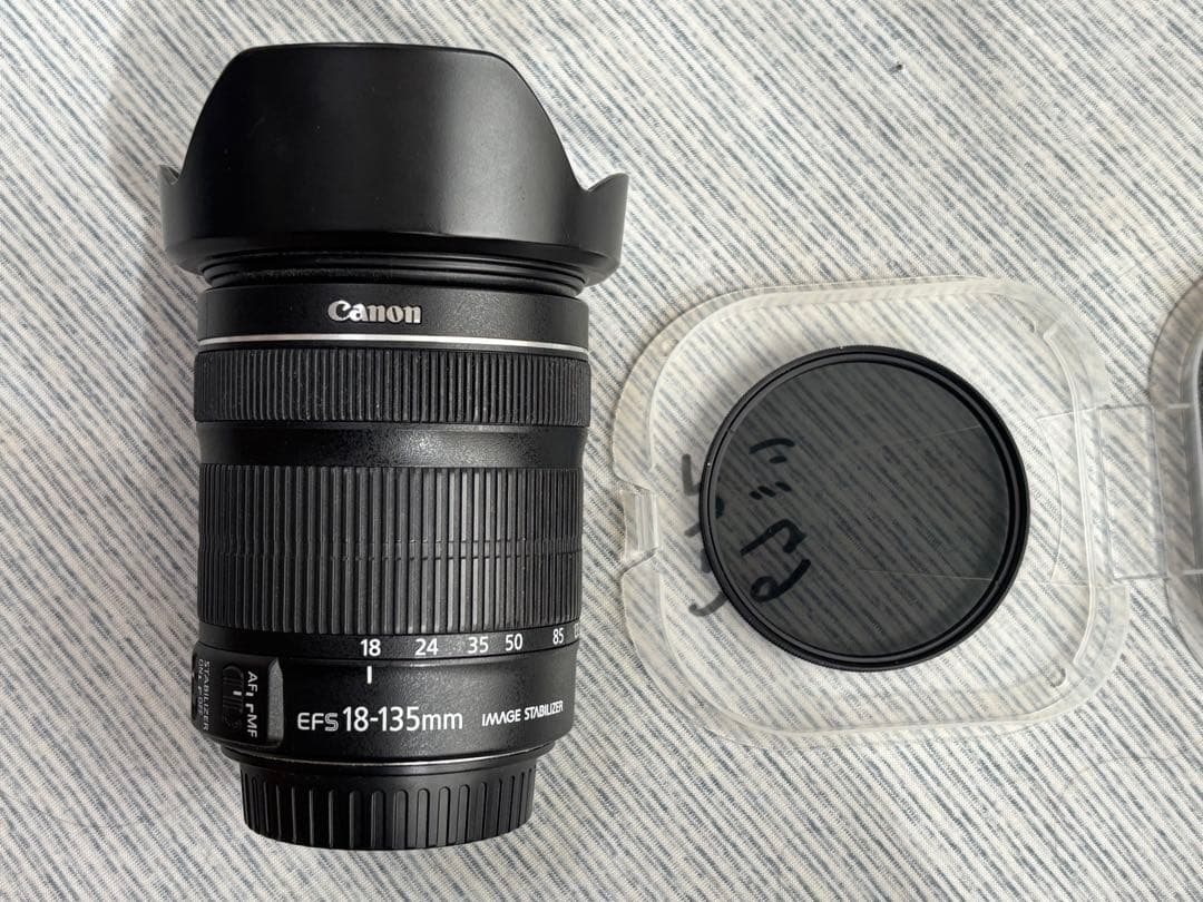 【美品】Canon EOS 80D デジタル一眼レフカメラ　グリップ他セット