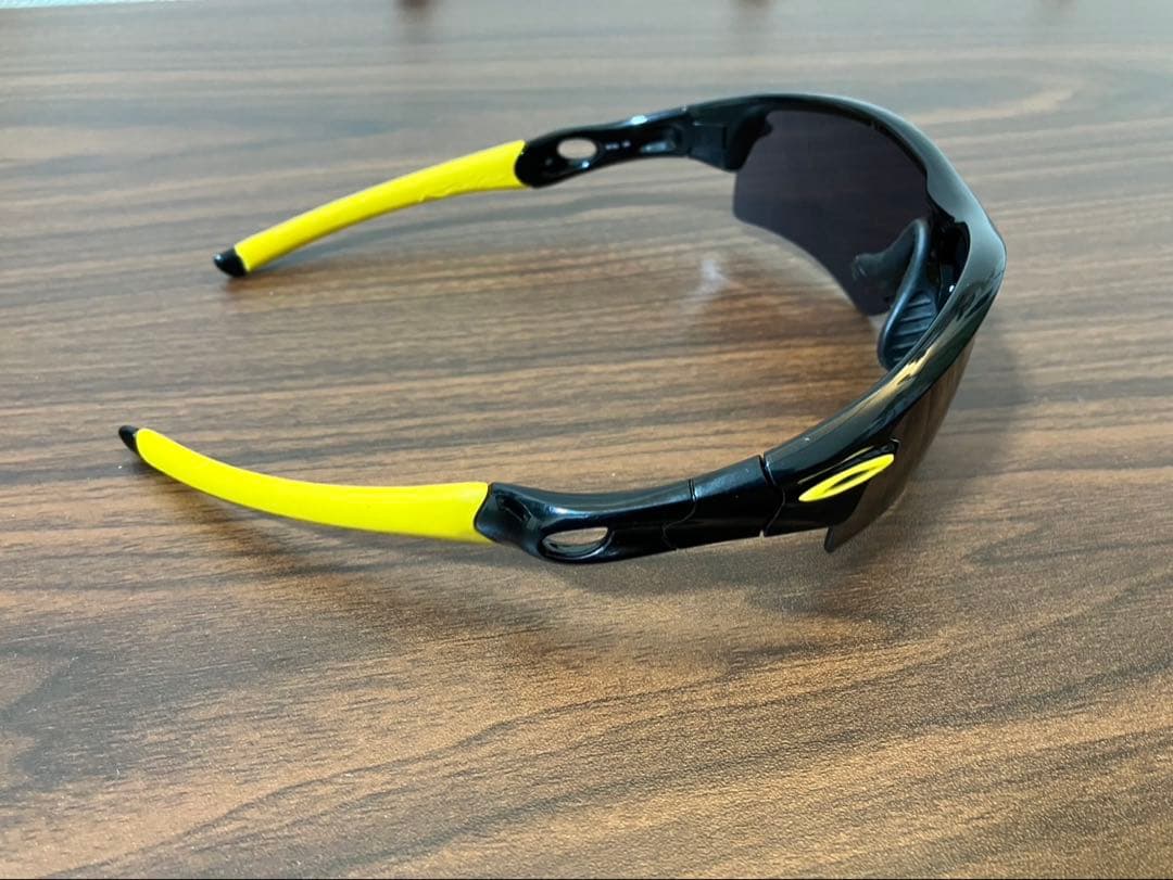 【再評】OAKLEY オークリー　サングラス　LIVESTRONGランニング