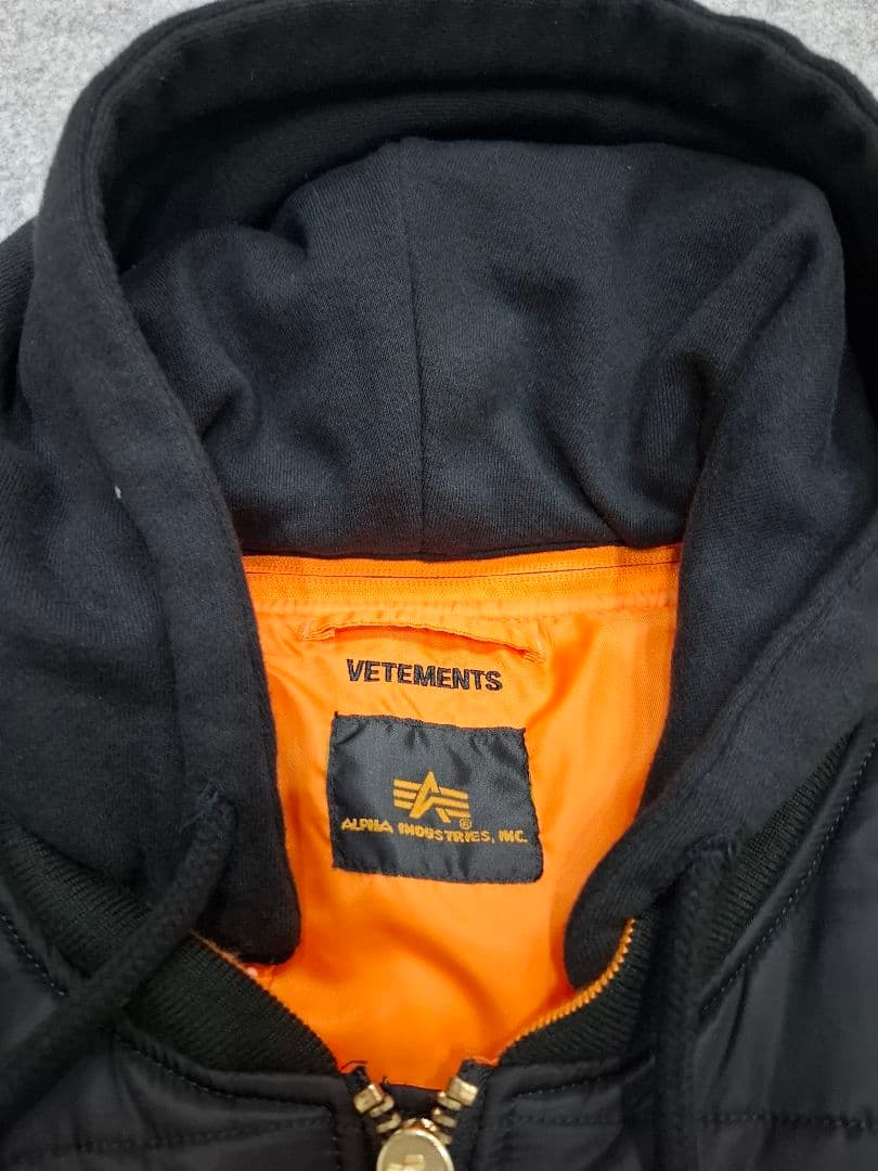 グ*ム様 VETEMENTS 17ss ノースリーブ ボンバージャケット ma-