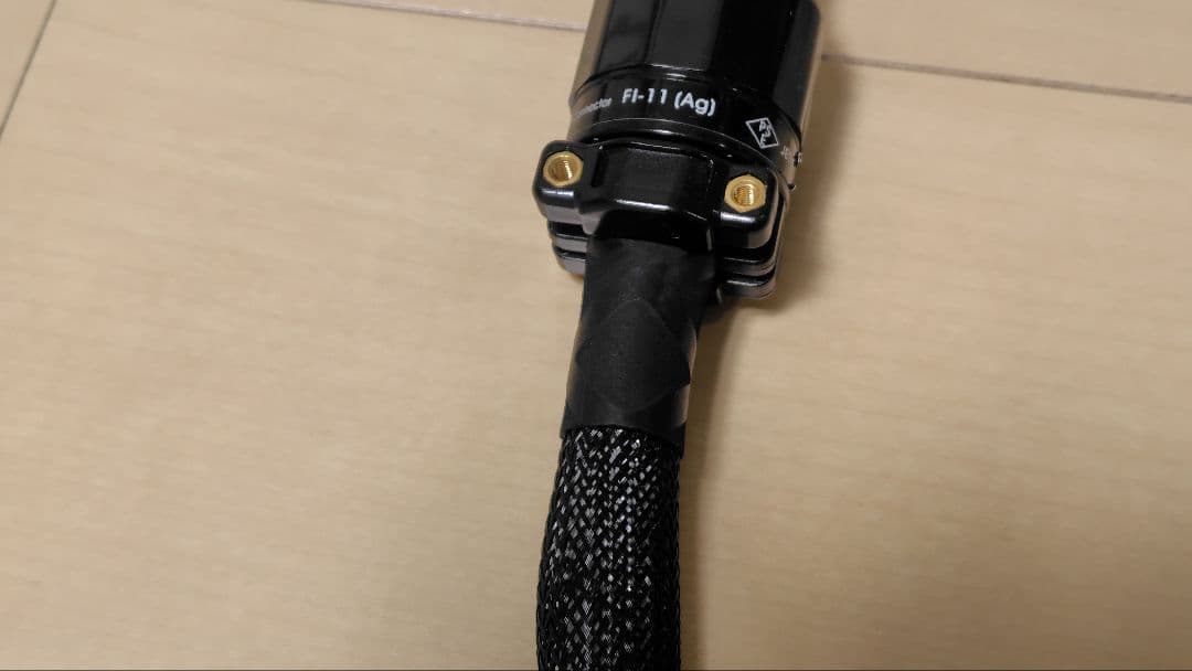 OYAIDE ケーブル FURUTECHプラグ 電源ケーブル約1mです。