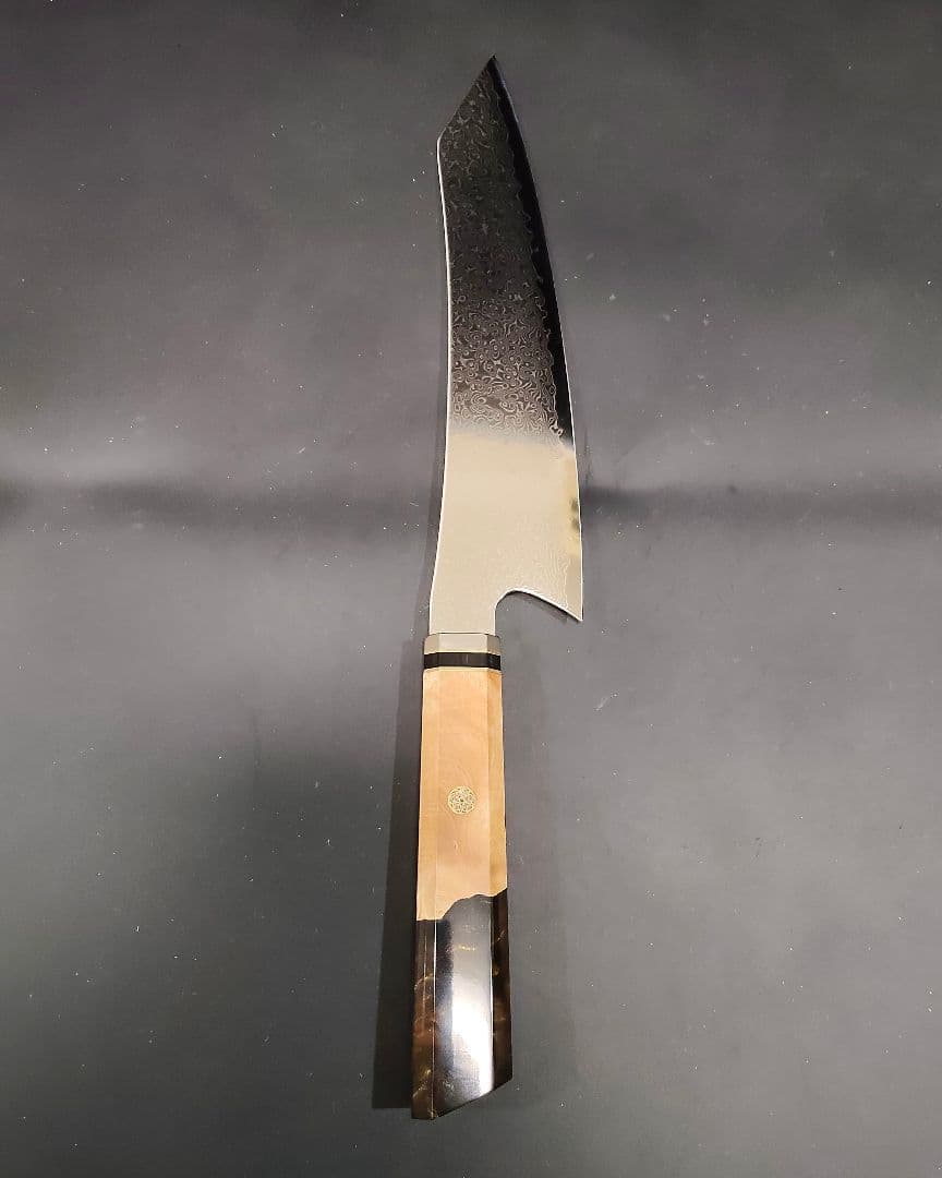 魚捌き 鬼反り 剣型 切付型 牛刀 V金10号 67層ダマスカス 包丁 八角柄