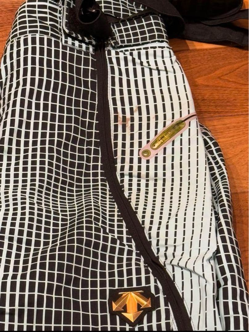 DESCENTE デサントメイト　スキーウェア　上下　スノーウェア限定セール中