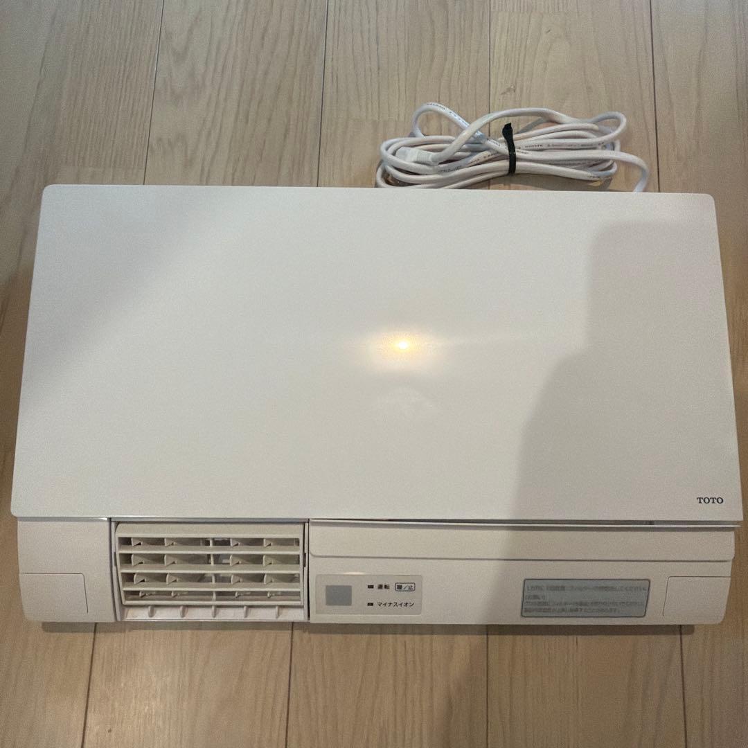 TOTO 洗面所暖房機　TYR340S型