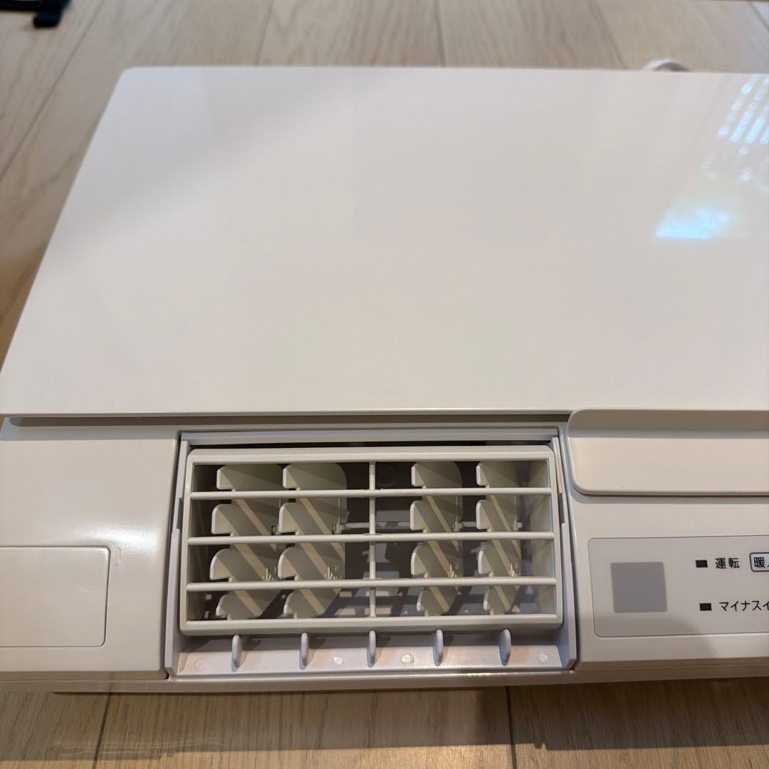 TOTO 洗面所暖房機　TYR340S型