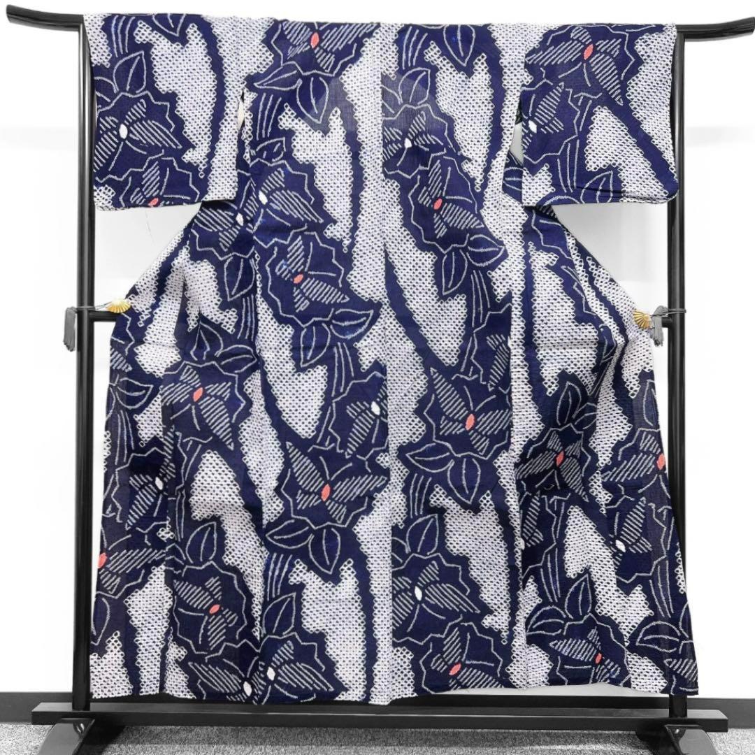 浴衣　有松鳴海絞り　流線　蝶　花　ネイビー系　着物　054w d