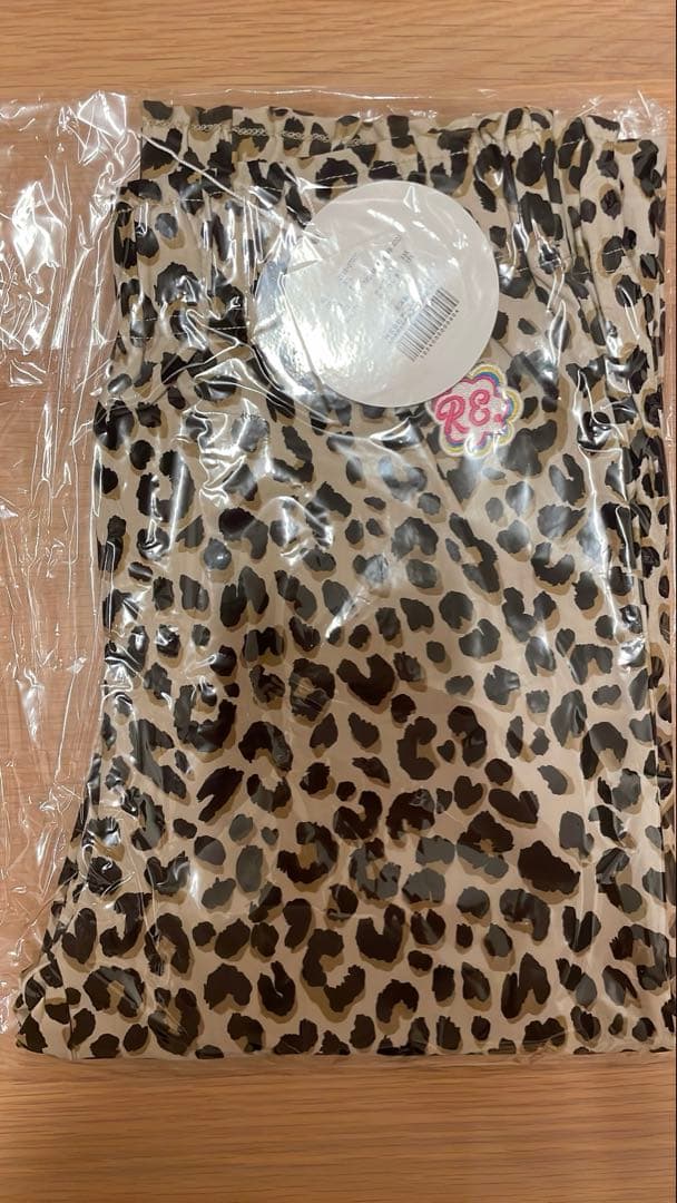 新品未使用　未開封　仲里依紗　RE. アニマルレギンス（レオパード）Fサイズ