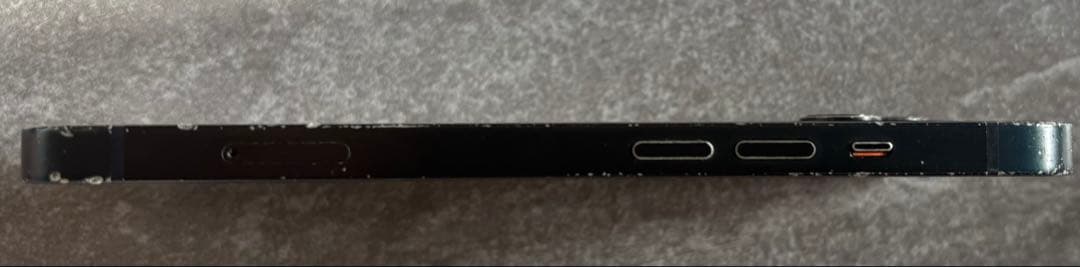 S*g様 Apple iPhone 13 ミッドナイト ケース付き