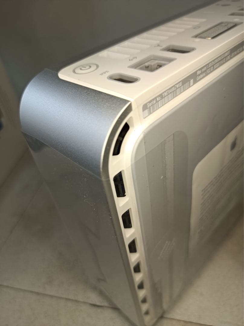 八6413【未使用品】 Apple Mac mini A1176