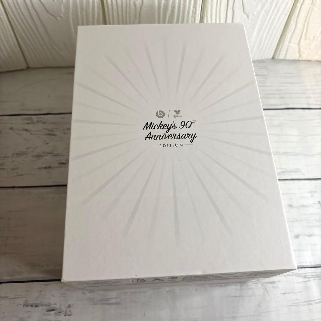 未使用級美品 Beats Solo3 Wirelessミッキーマウス ヘッドホン