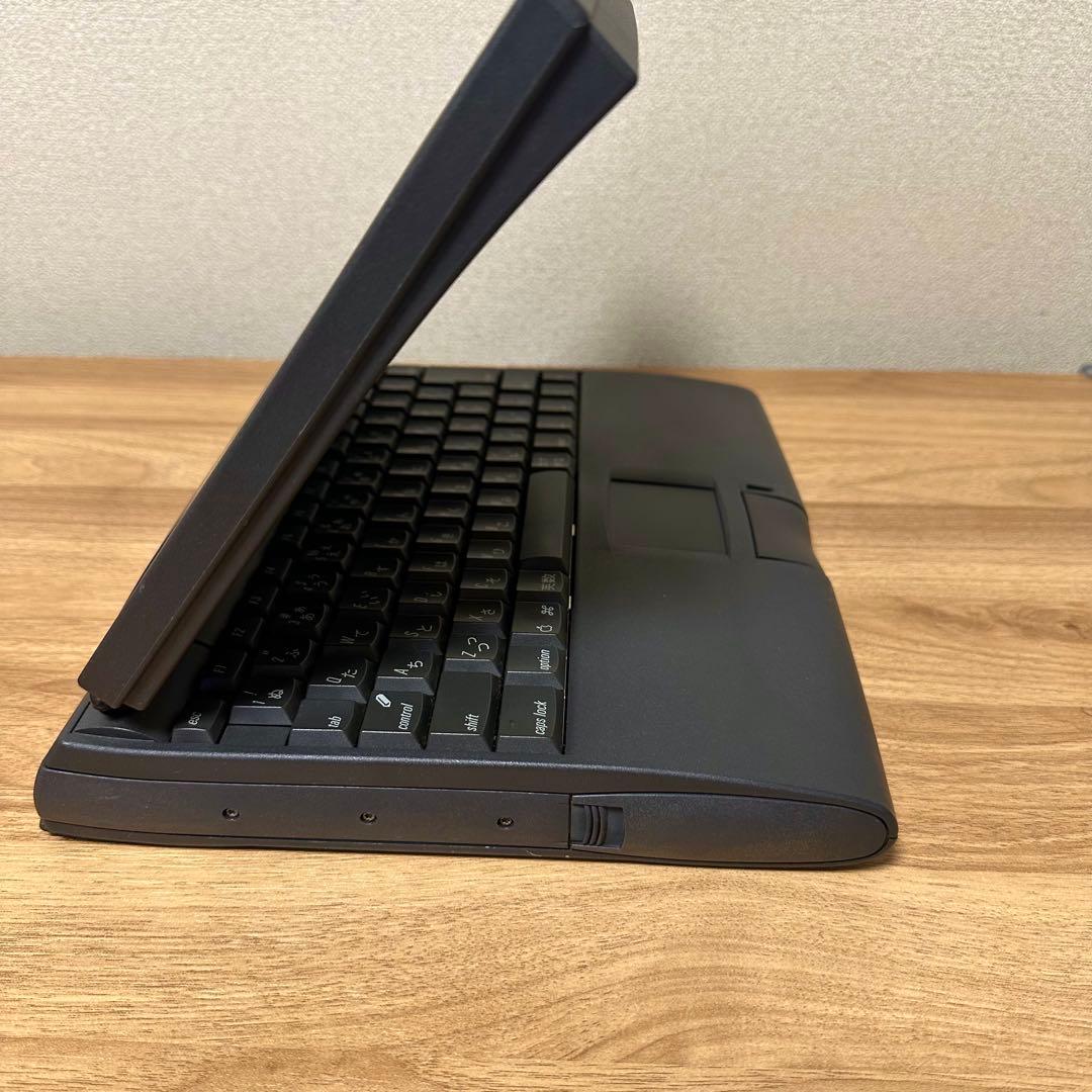 ビンテージApple Macintosh Power Book 550c