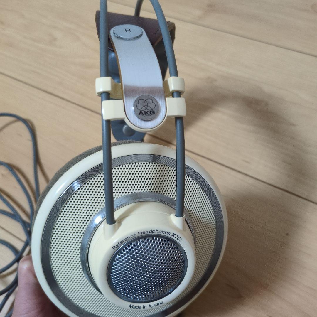 AKG ヘッドホン