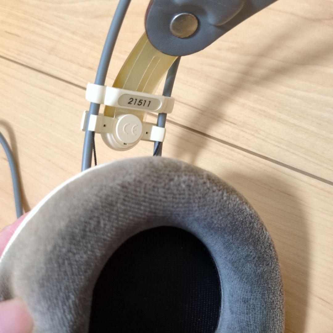 AKG ヘッドホン