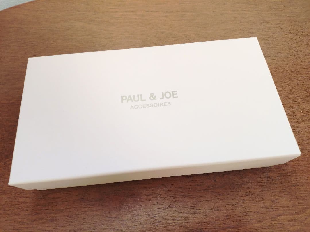 【2026年1月購入☆新品未使用】ポール＆ジョー★キャットブローチ長財布★赤