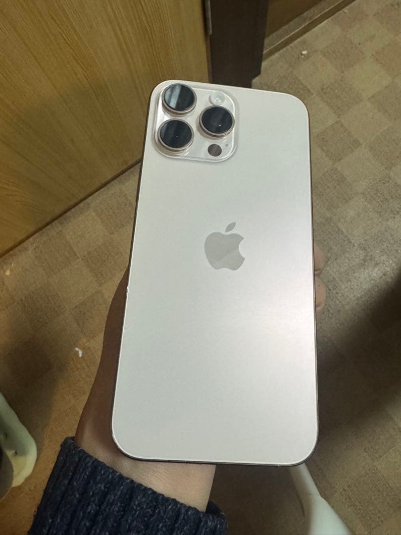 海外版iPhone 16 Pro Max 1TB，極美品，すべてのパーツが純正