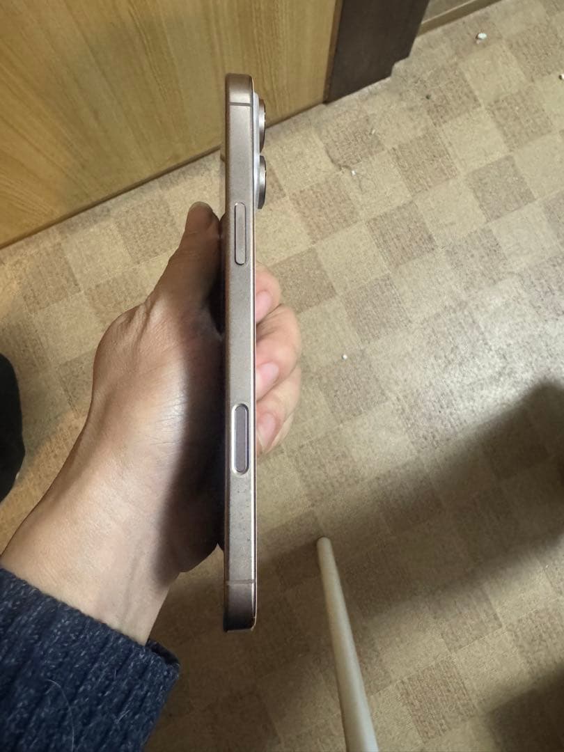 海外版iPhone 16 Pro Max 1TB，極美品，すべてのパーツが純正