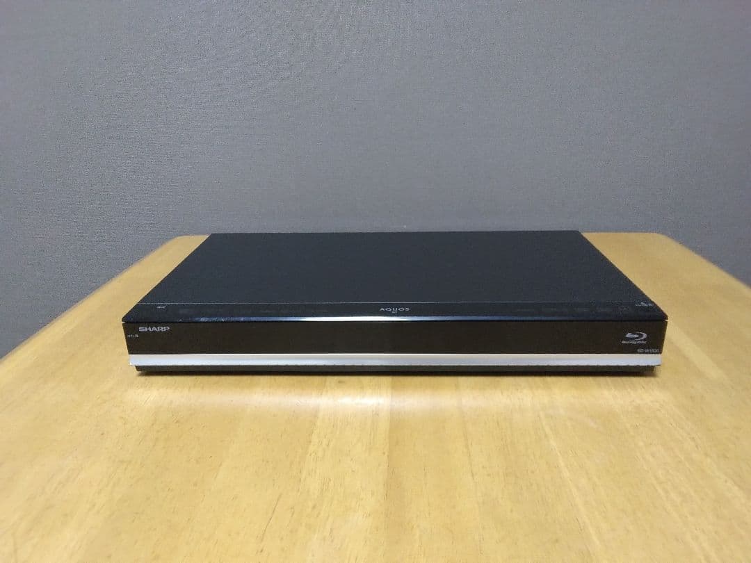 SHARP ブルーレイレコーダ BD－W1800 2番組同時録画　保証付き