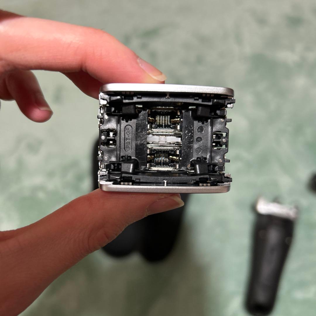 BRAUN Series8 電気シェーバー