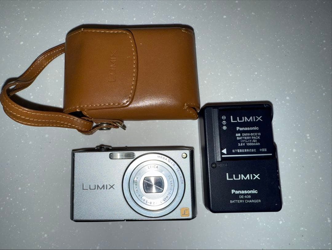 Panasonic DMC-FX33 コンパクトデジタルカメラ