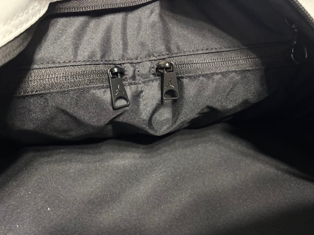 ナイキ　NIKE ジョーダン　ボストンバック　限定　シカゴカラー