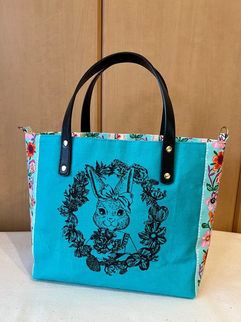 【ジョリーフルール】貴重　エピファニー カラフル　スクウェア型トートバッグ